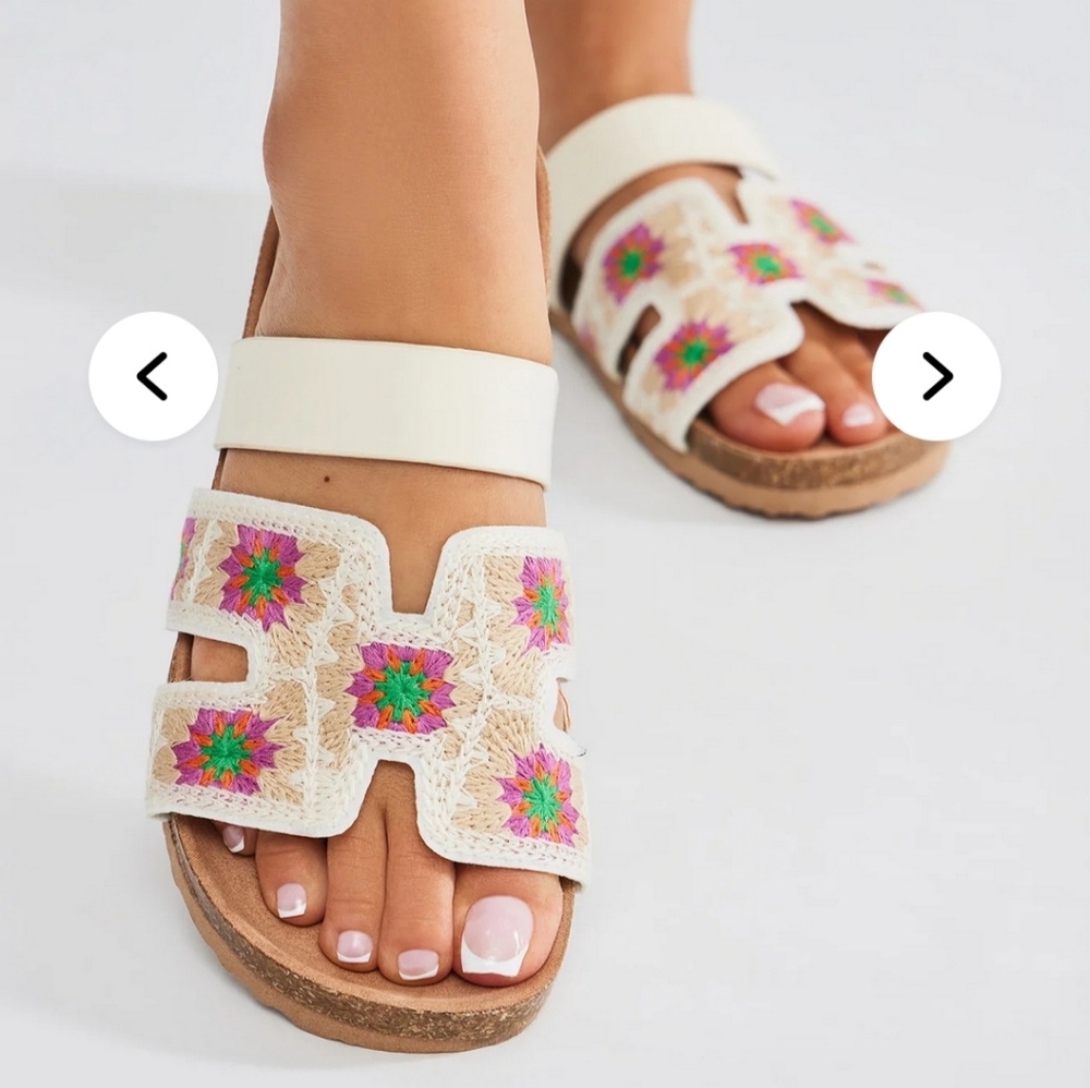 Wavy Days BAMBOO Sandals  SIZE 5/36 OPEN‎ TOE